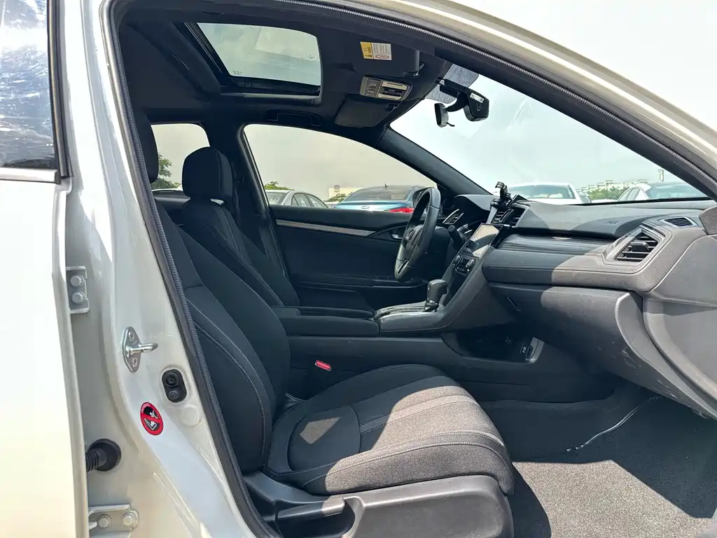 Honda Civic — фото 8