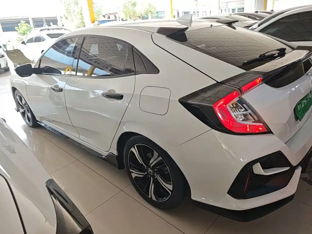 Honda Civic — фото 5