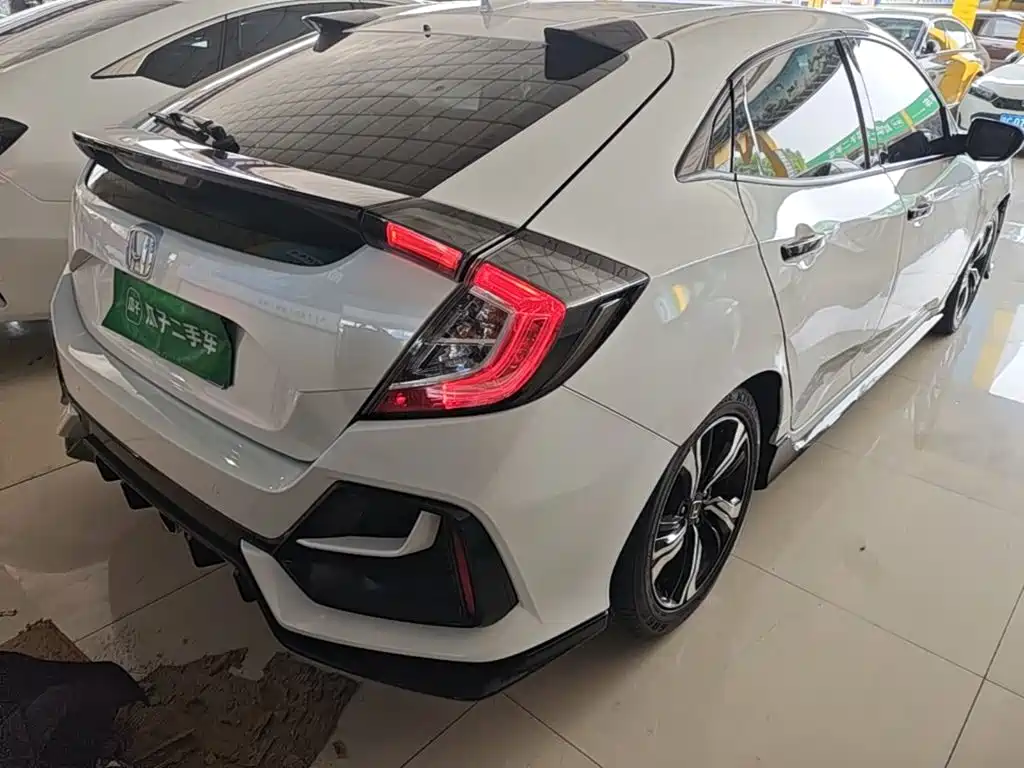 Honda Civic — фото 7