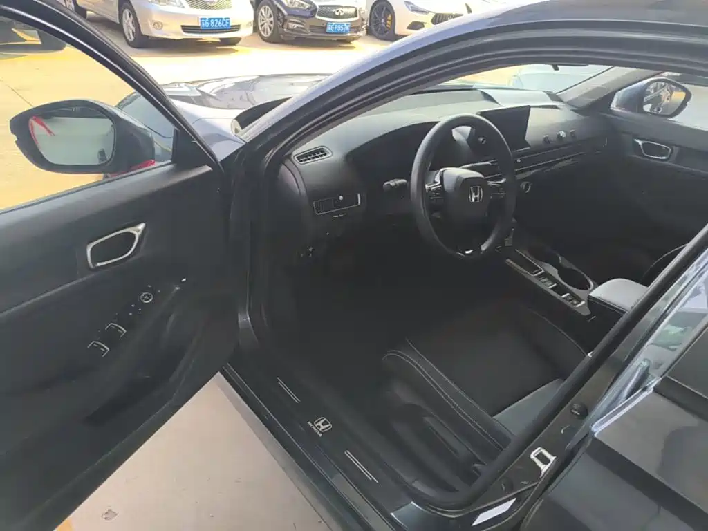 Honda Civic — фото 14