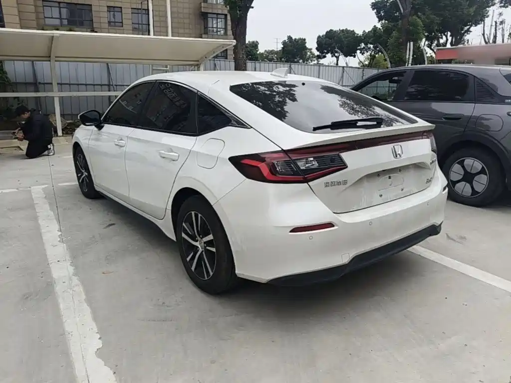 Honda Civic — фото 4