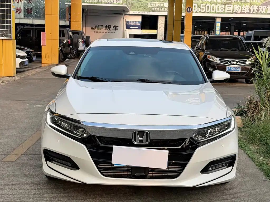 Honda Accord — фото 2