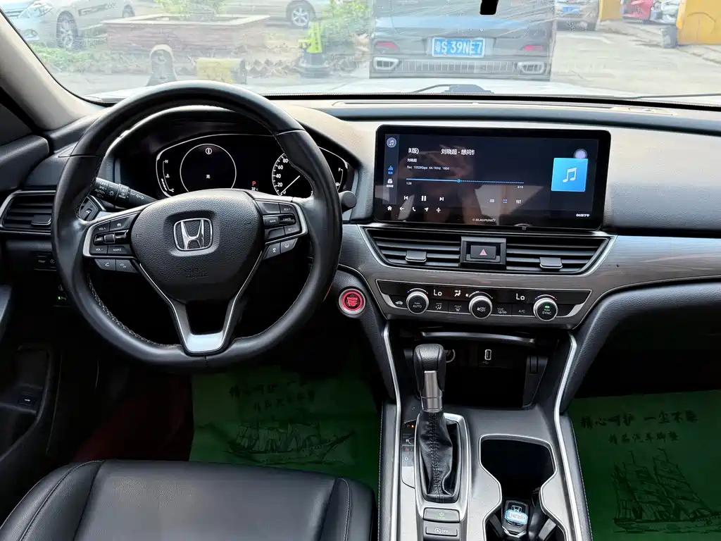 Honda Accord — фото 6