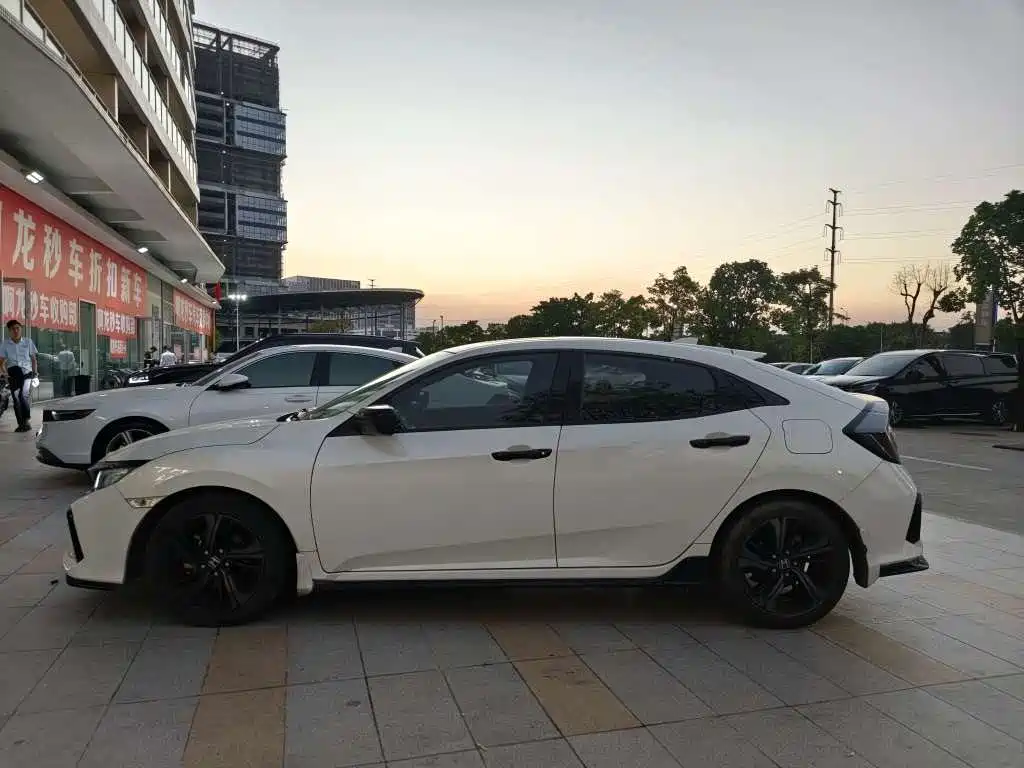 Honda Civic — фото 3