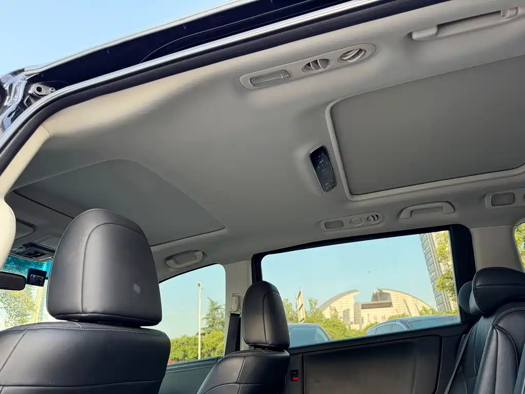 Honda Odyssey — фото 11