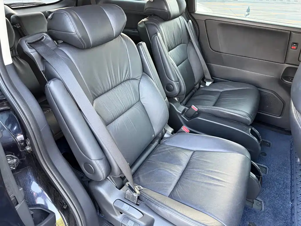 Honda Odyssey — фото 14