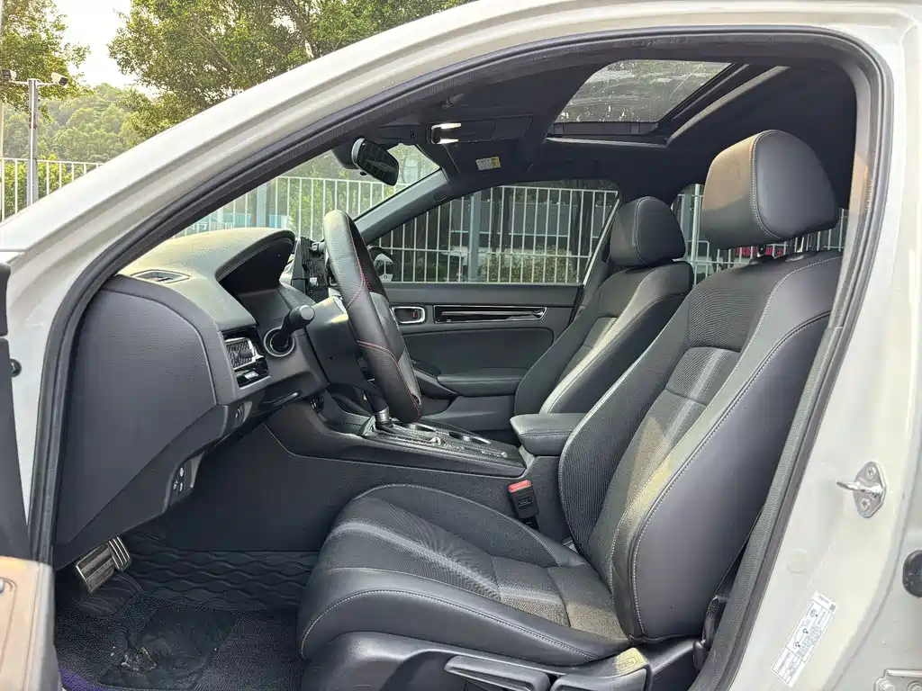 Honda Civic — фото 18