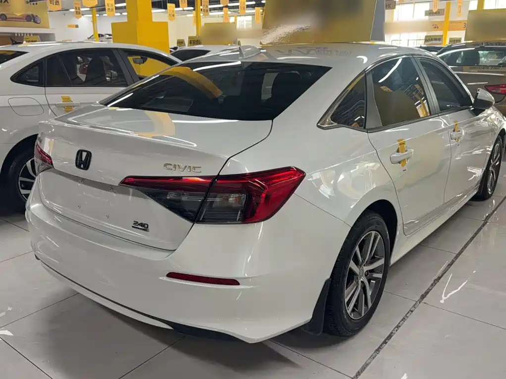Honda Civic — фото 4