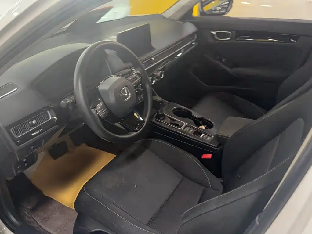 Honda Civic — фото 7