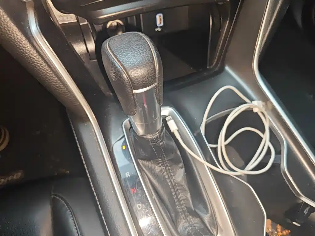 Honda Accord — фото 15