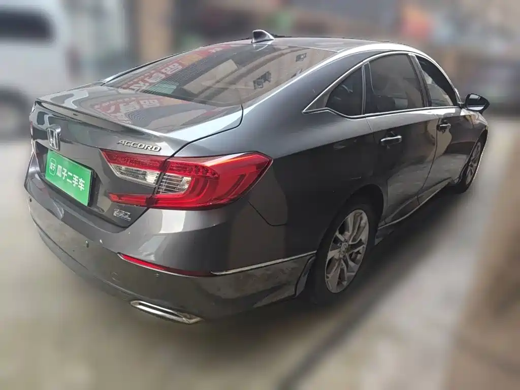 Honda Accord — фото 6