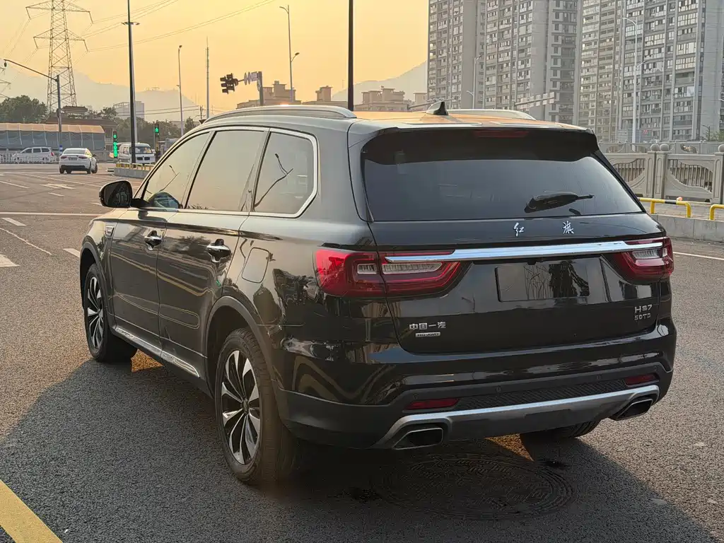 Hongqi Hongqi HS7 — фото 17