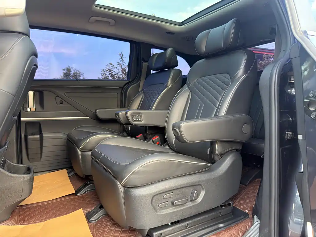 Hyundai Custo — фото 14