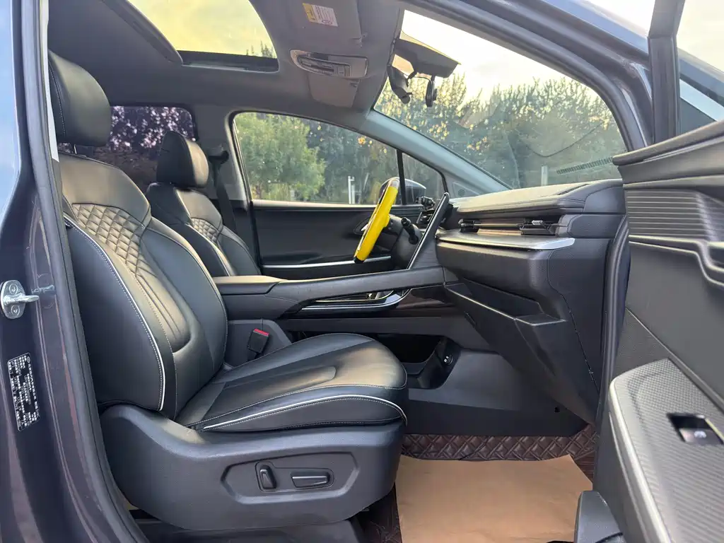 Hyundai Custo — фото 10