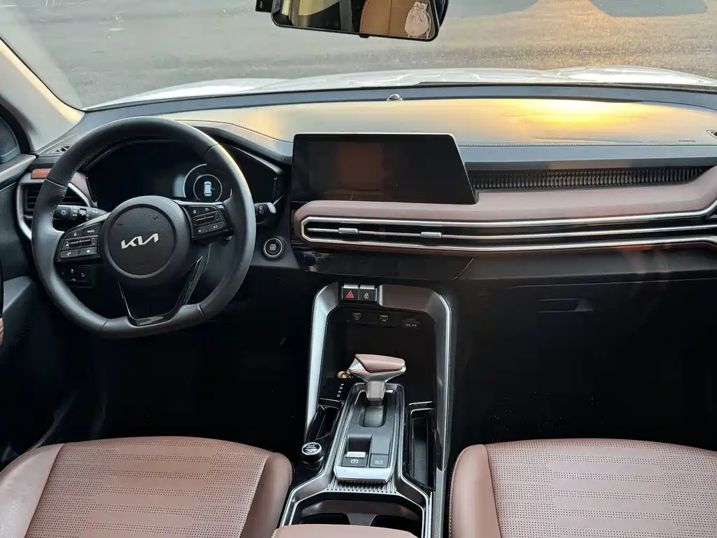 Kia Sportage — фото 5