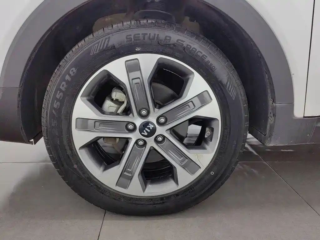 Kia Sportage — фото 17