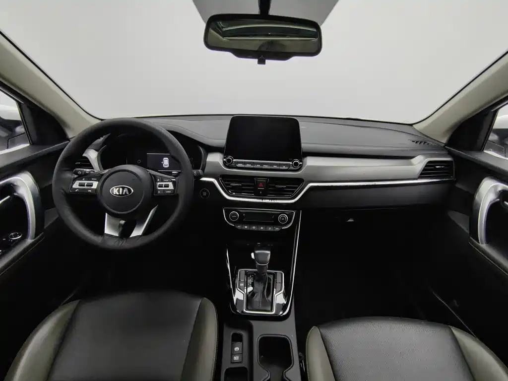 Kia Sportage — фото 5