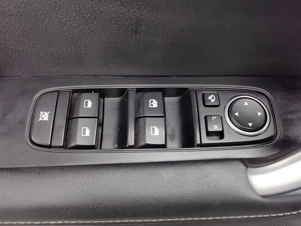 Kia Sportage — фото 9