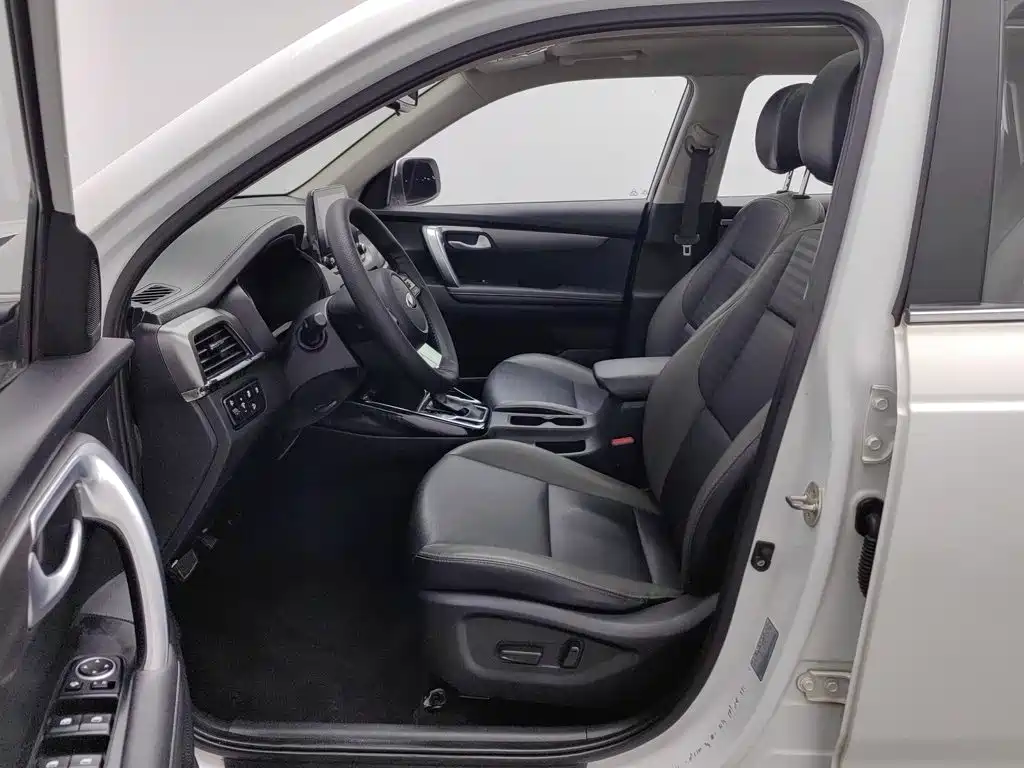 Kia Sportage — фото 10