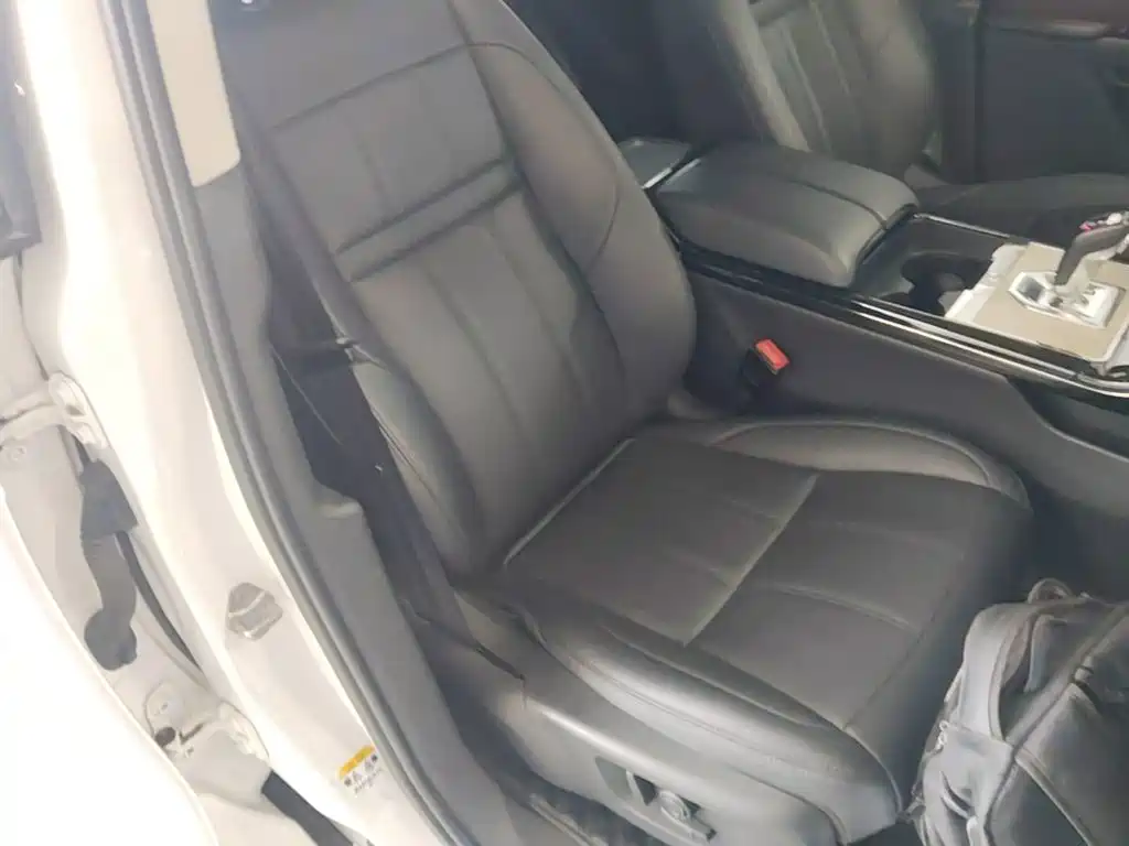 Land Rover Evoque — фото 25