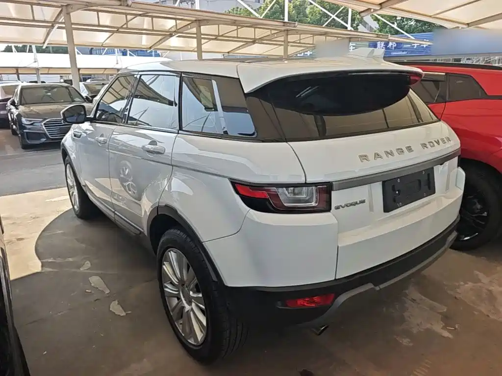 Land Rover Evoque — фото 4