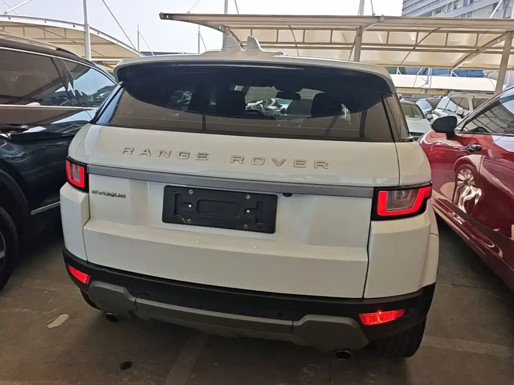 Land Rover Evoque — фото 5
