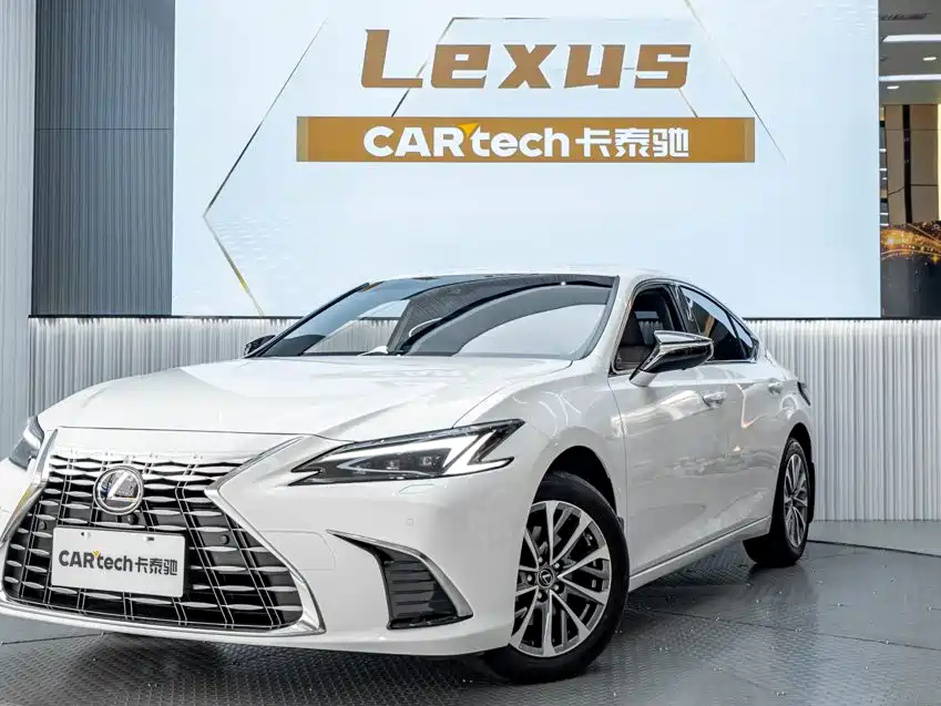 Lexus ES — фото 2