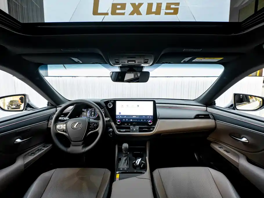 Lexus ES — фото 17