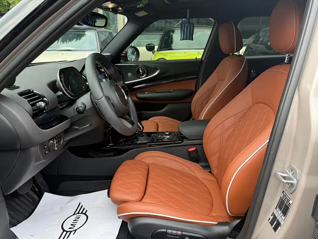 MINI Mini Clubman — фото 11