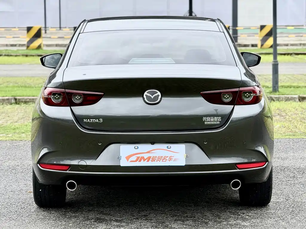 Mazda 3 Axela — фото 5