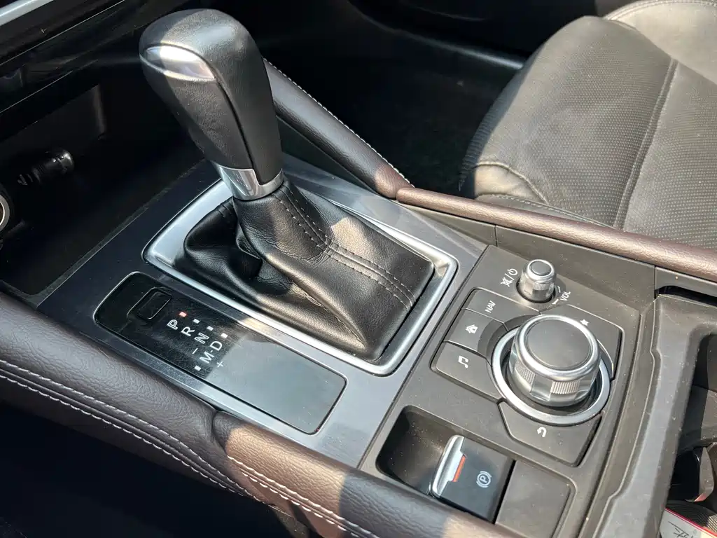 Mazda Atenza — фото 11