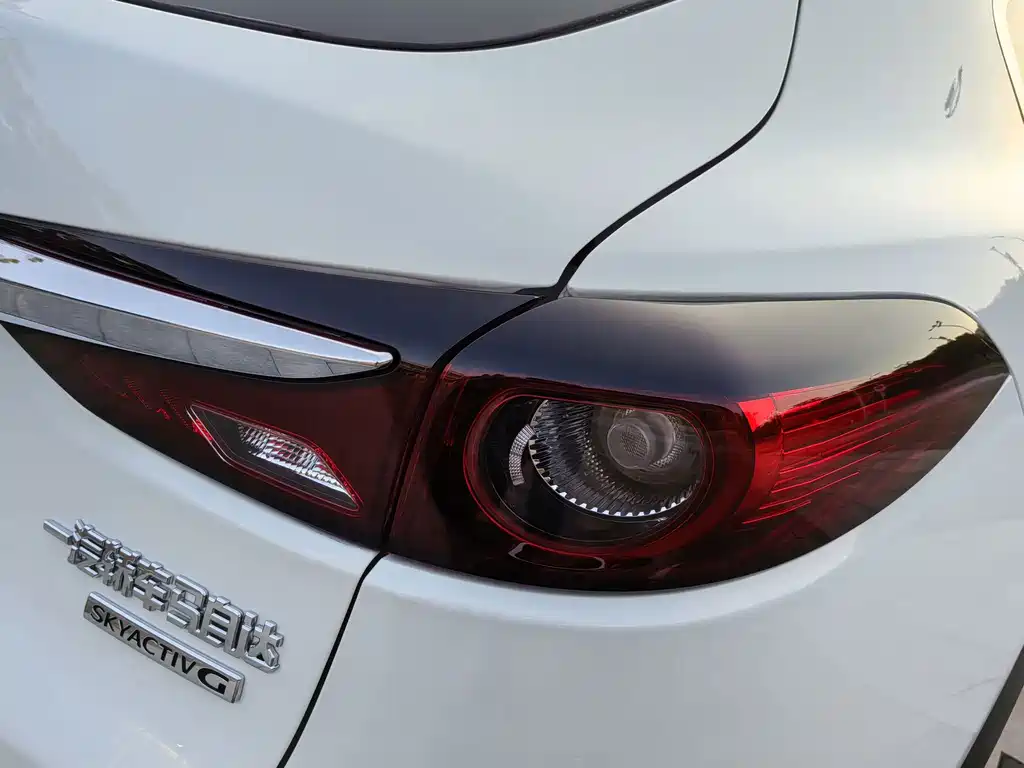 Mazda CX-4 — фото 10