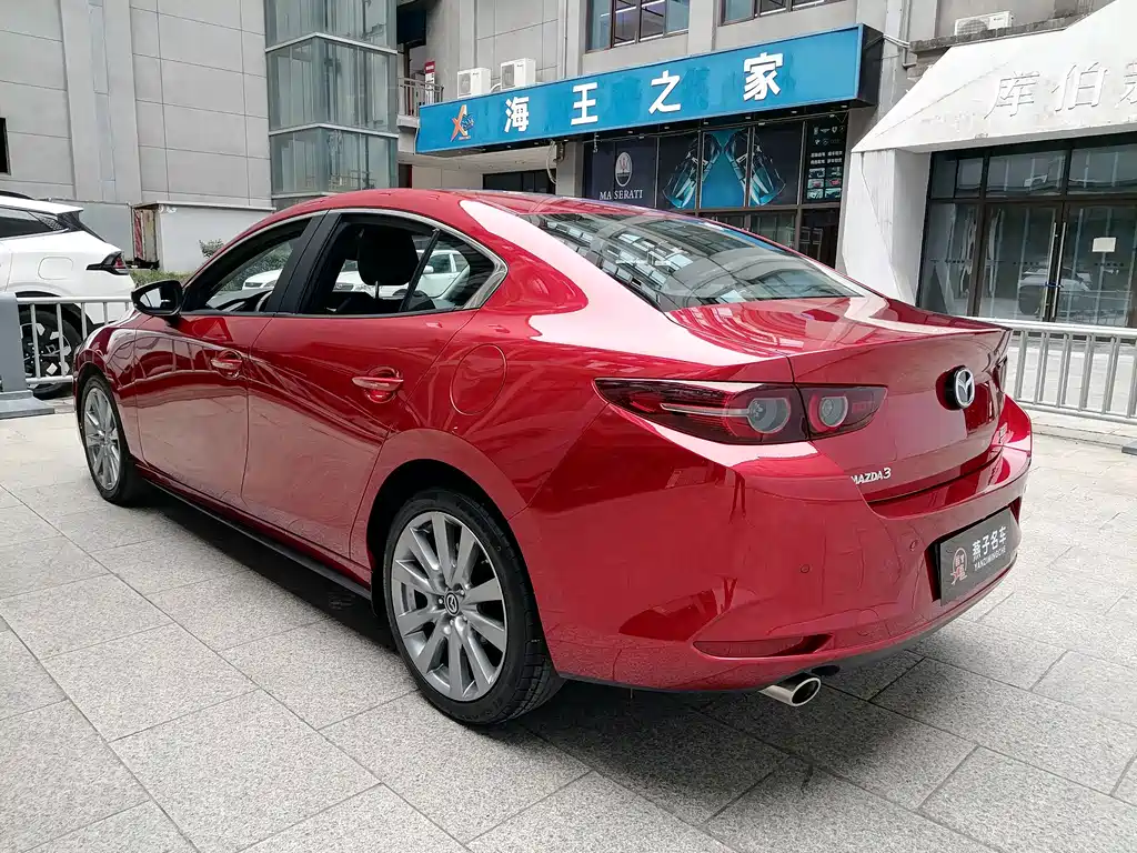 Mazda 3 Axela — фото 4