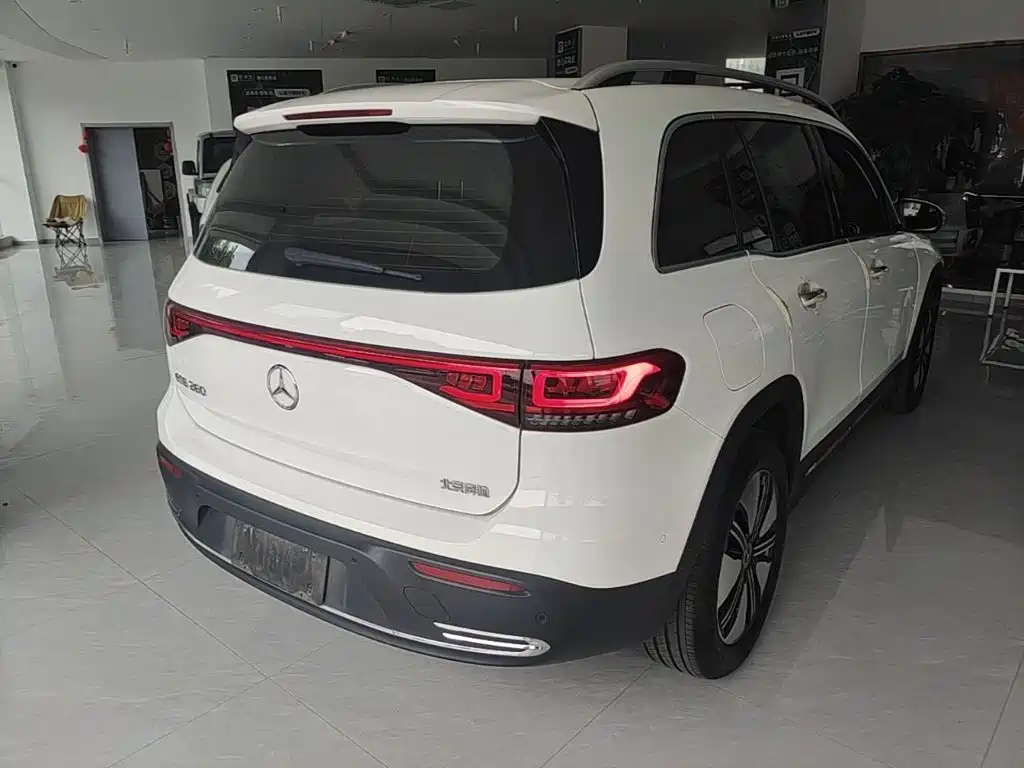 Mercedes-Benz EQB — фото 4