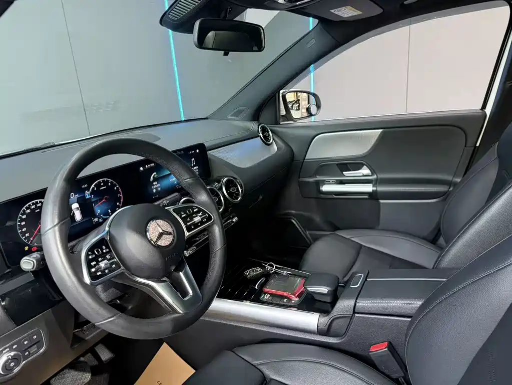 Mercedes-Benz GLA — фото 11