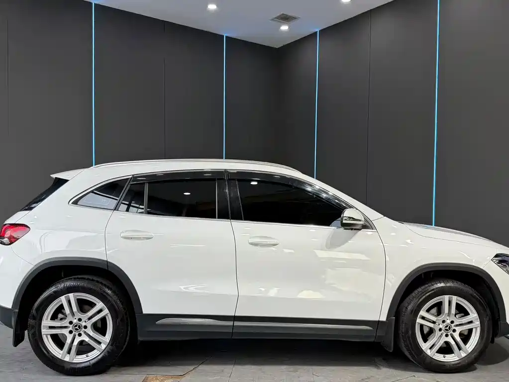 Mercedes-Benz GLA — фото 4