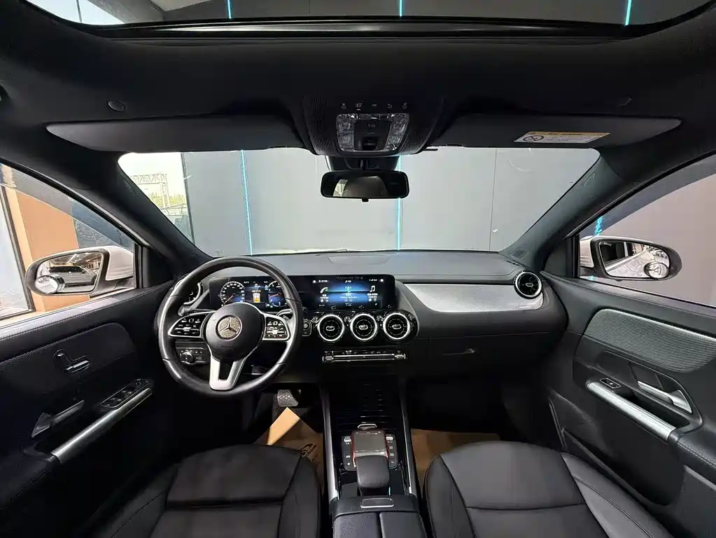 Mercedes-Benz GLA — фото 9