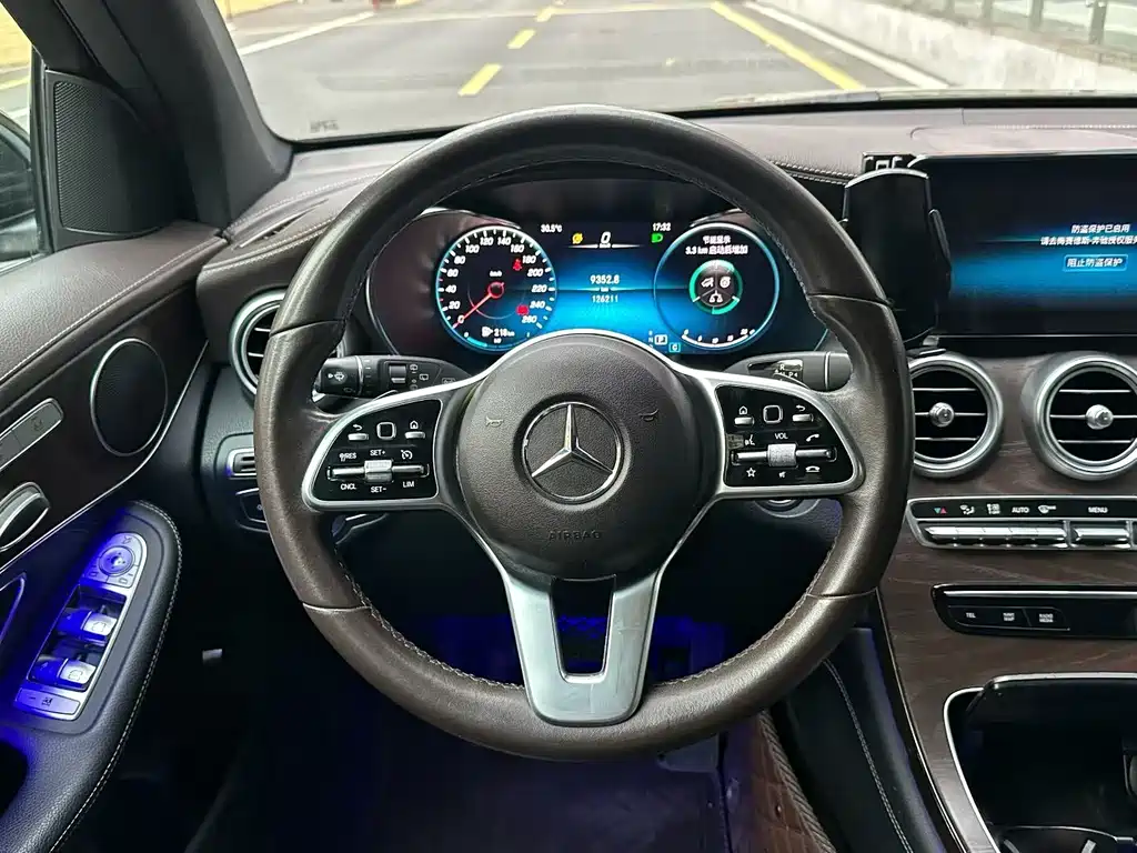 Mercedes-Benz GLC — фото 5