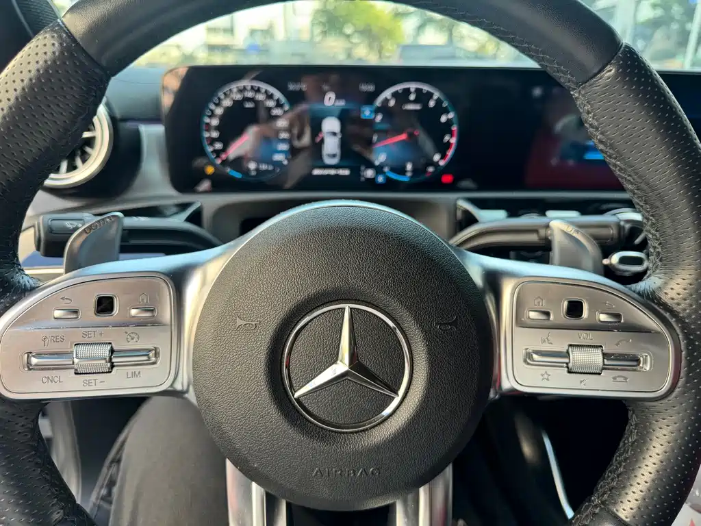 Mercedes-Benz CLA AMG — фото 5
