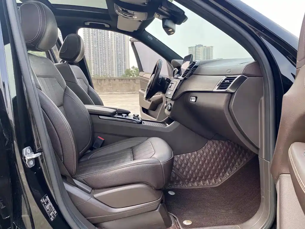 Mercedes-Benz GLE (Import) — фото 9