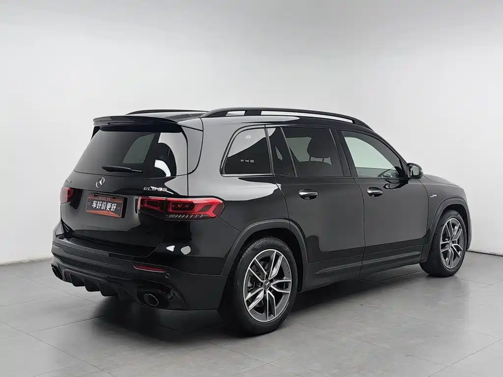 Mercedes-Benz GLB AMG — фото 2