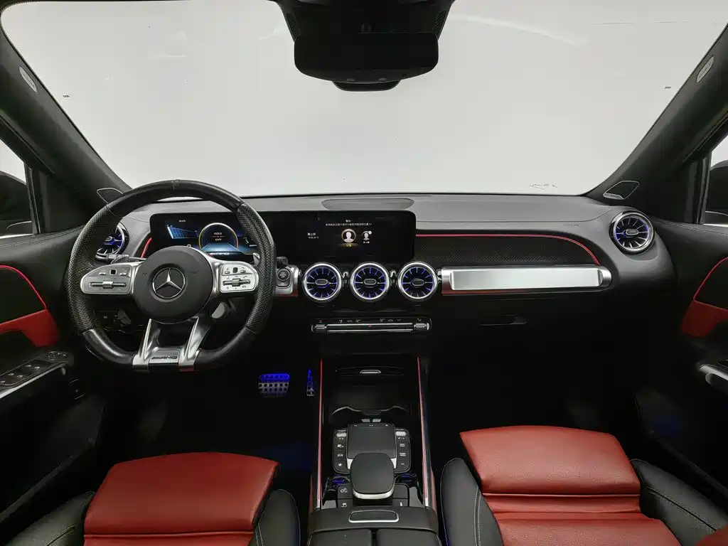 Mercedes-Benz GLB AMG — фото 5