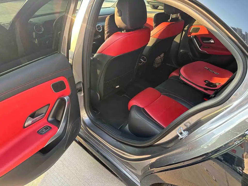 Mercedes-Benz A-Class AMG — фото 4