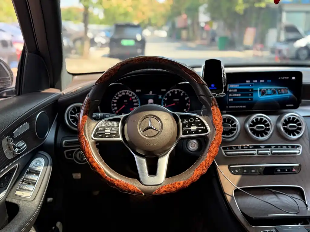 Mercedes-Benz GLC — фото 10