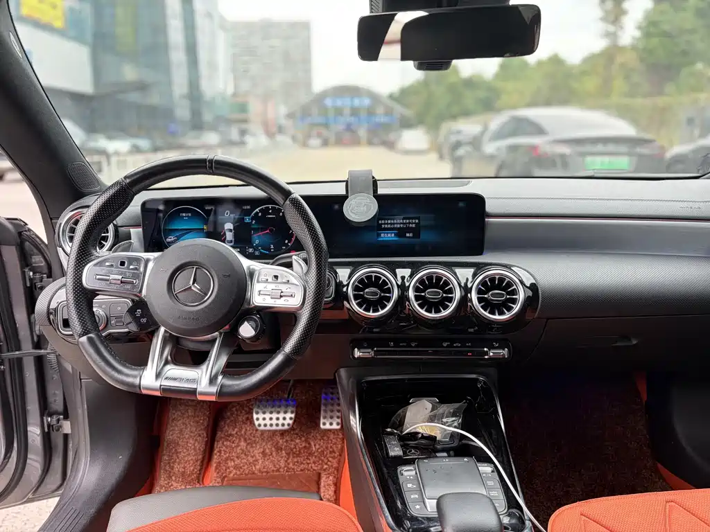 Mercedes-Benz CLA AMG — фото 9
