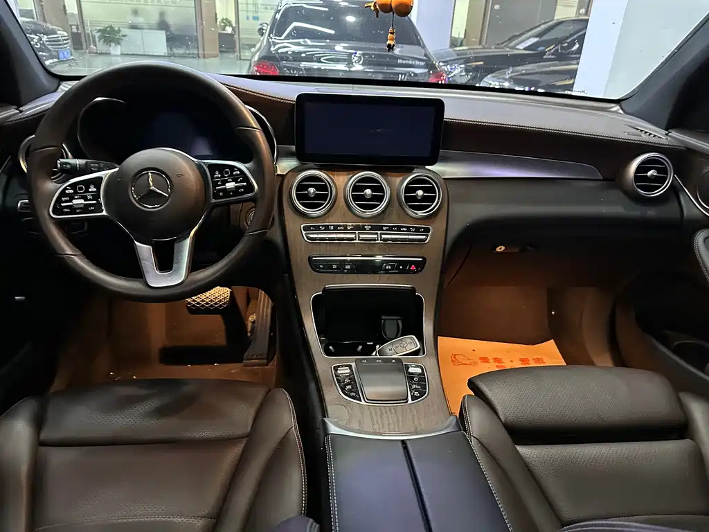 Mercedes-Benz GLC — фото 10