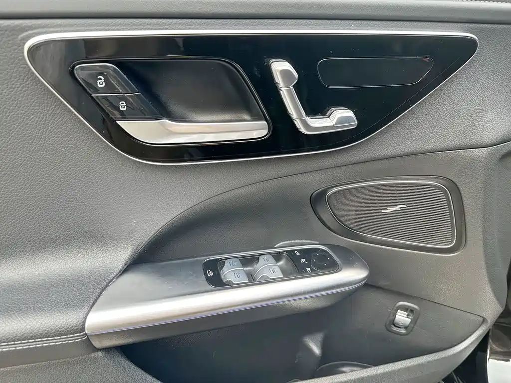 Mercedes-Benz C-Class — фото 10