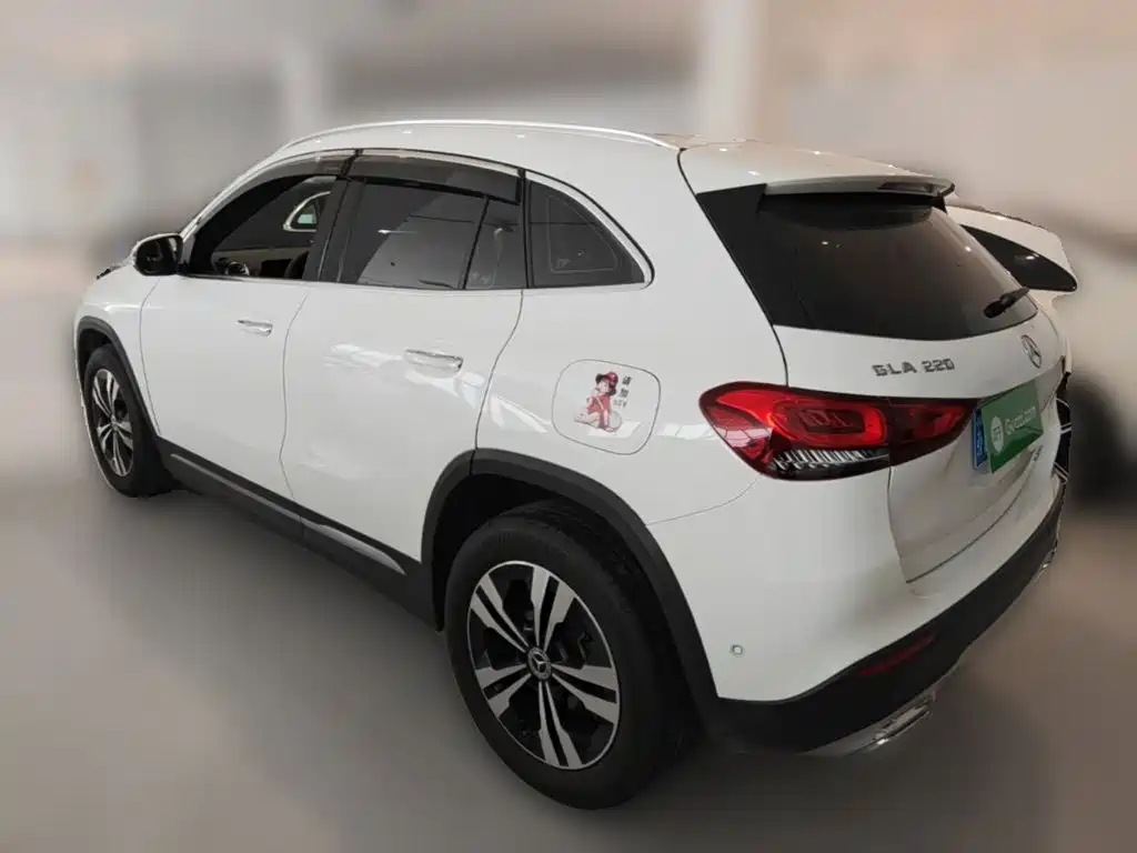 Mercedes-Benz GLA — фото 6