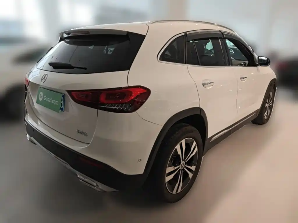 Mercedes-Benz GLA — фото 9