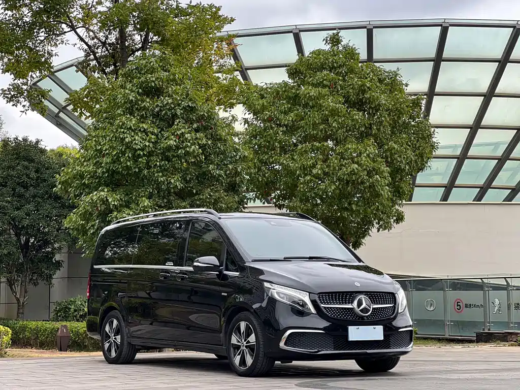 Mercedes-Benz V-Class — фото 3